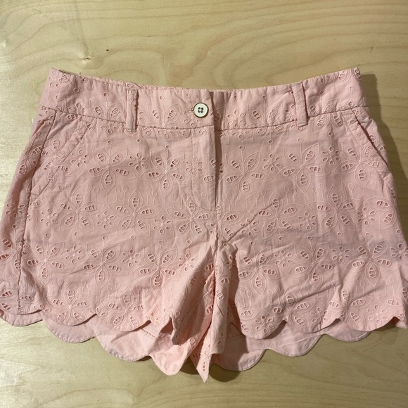 Crown & Ivy Shorts Shelby Size 10 (HJ) - Picture 5 of 12
